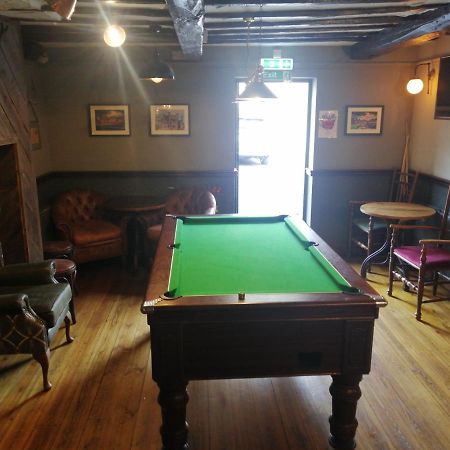彭里斯 The Castlegate Arms酒店 外观 照片