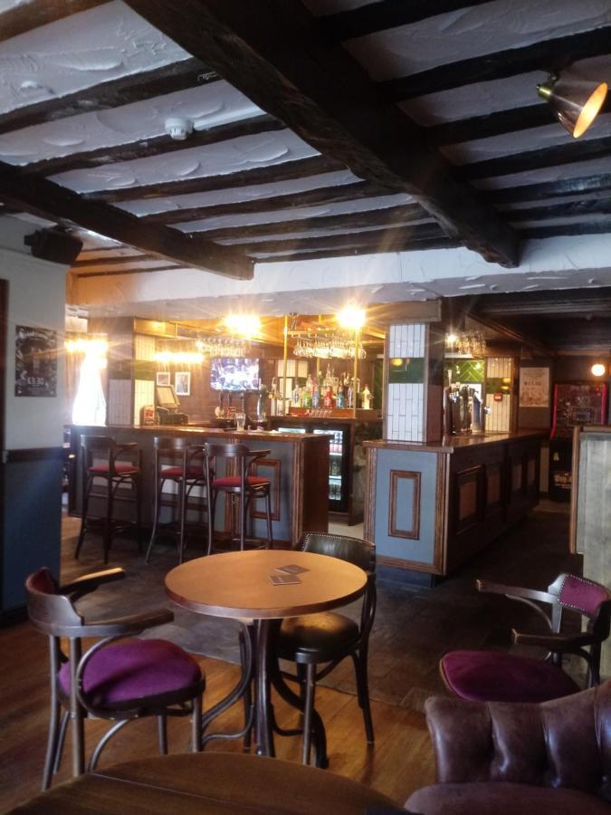 彭里斯 The Castlegate Arms酒店 外观 照片