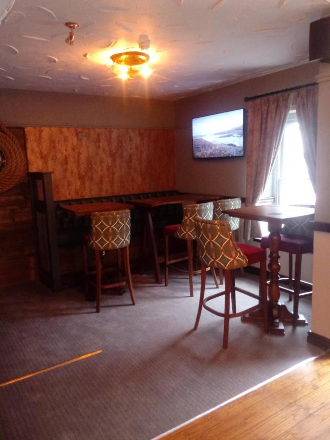 彭里斯 The Castlegate Arms酒店 外观 照片